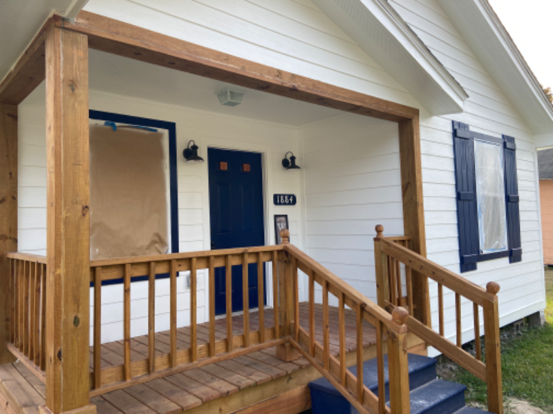 1884 75th Ave - Photo 3 of 43