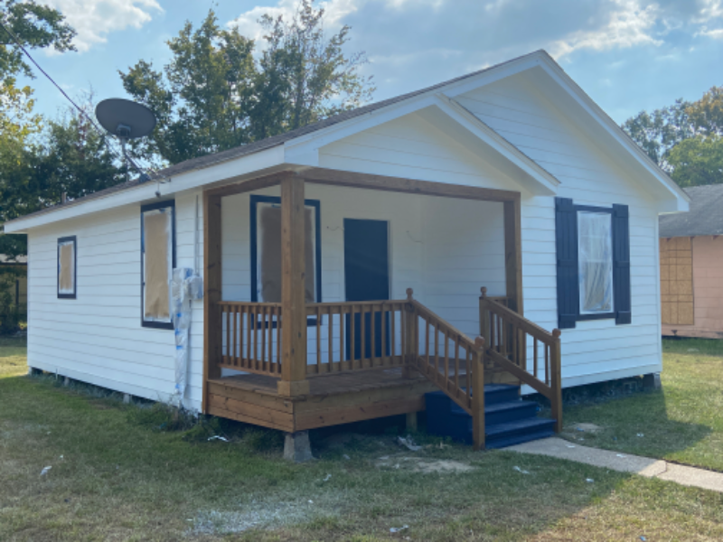 1884 75th Ave - Photo 6 of 43