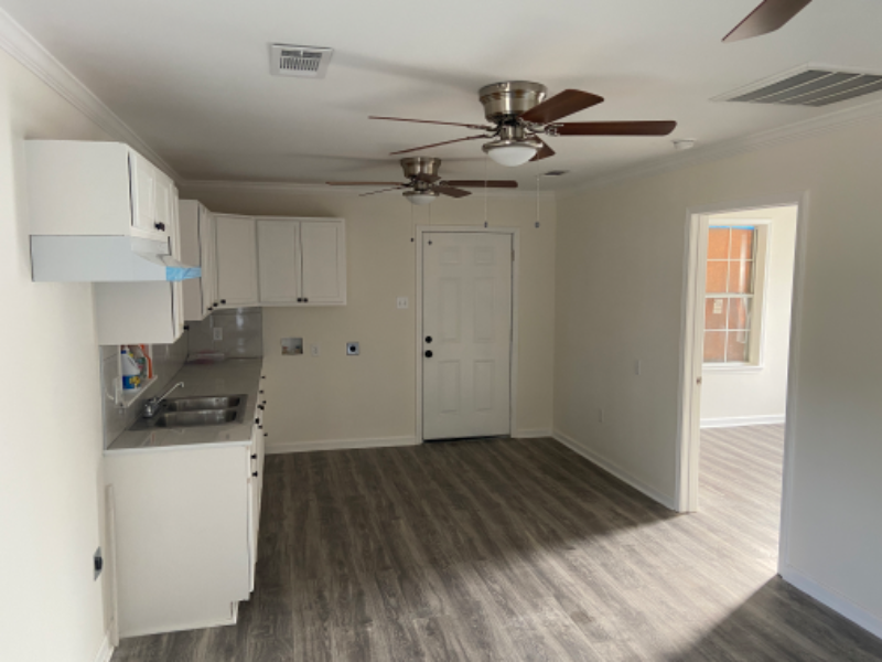 1884 75th Ave - Photo 7 of 43