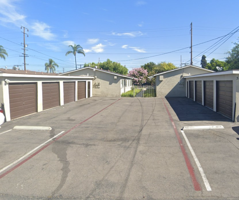 370 358, 362, 366,W. Truslow Ave #370-1 - Photo 3 of 10