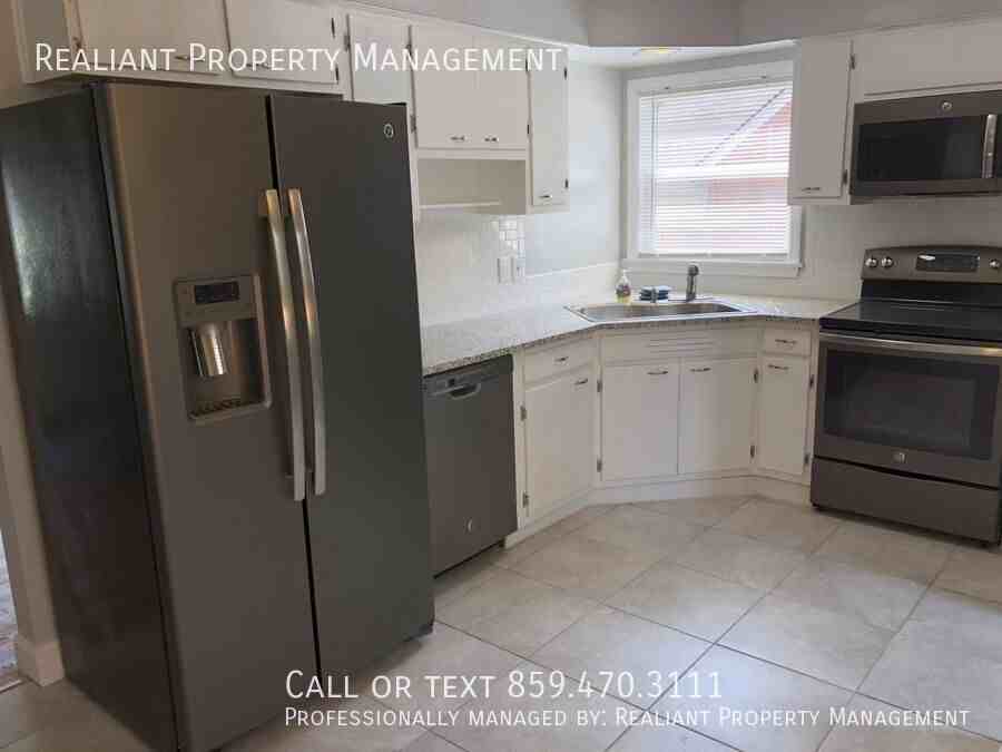 149 Saint Ann Dr - Photo 2 of 21