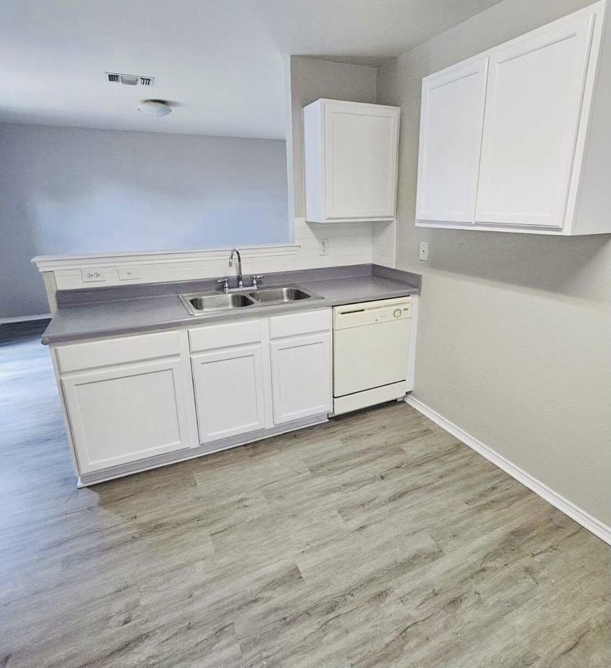 3822 Krie Trl - Photo 2 of 14