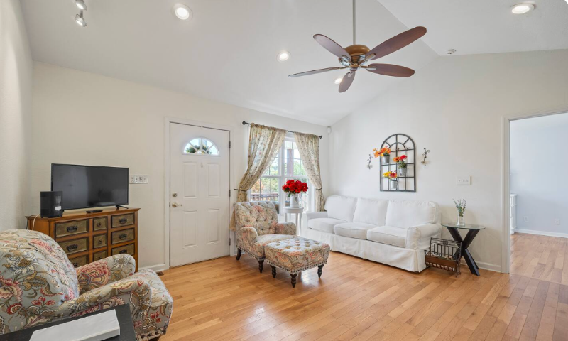 958 Hopewell Rd - Photo 2 of 20