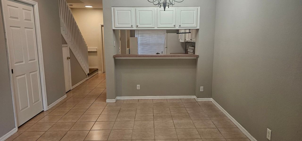 10032 Poppy Hill Dr - Photo 3 of 13