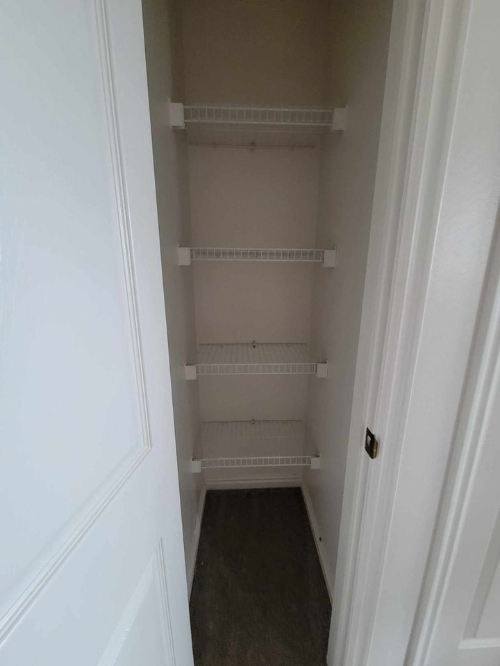 Cortland Ridge Apartments - Photo 6 of 42