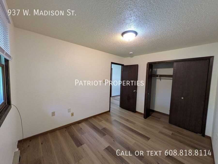 937 W Madison St - Photo 2 of 8