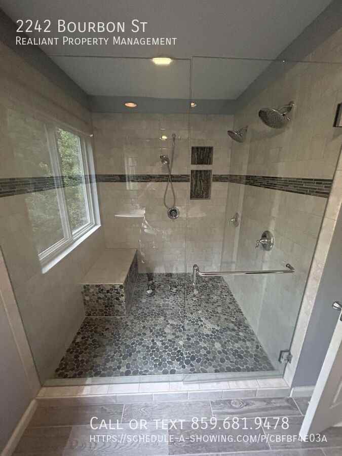 2242 Bourbon St - Photo 2 of 39