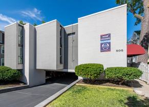 808 Oakland Ave - Photo 1 of 1