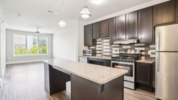 featured image of 250 N 5th St