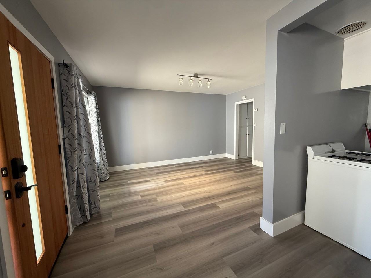 2219 E 10th st. in Long Beach! - Photo 3 of 5