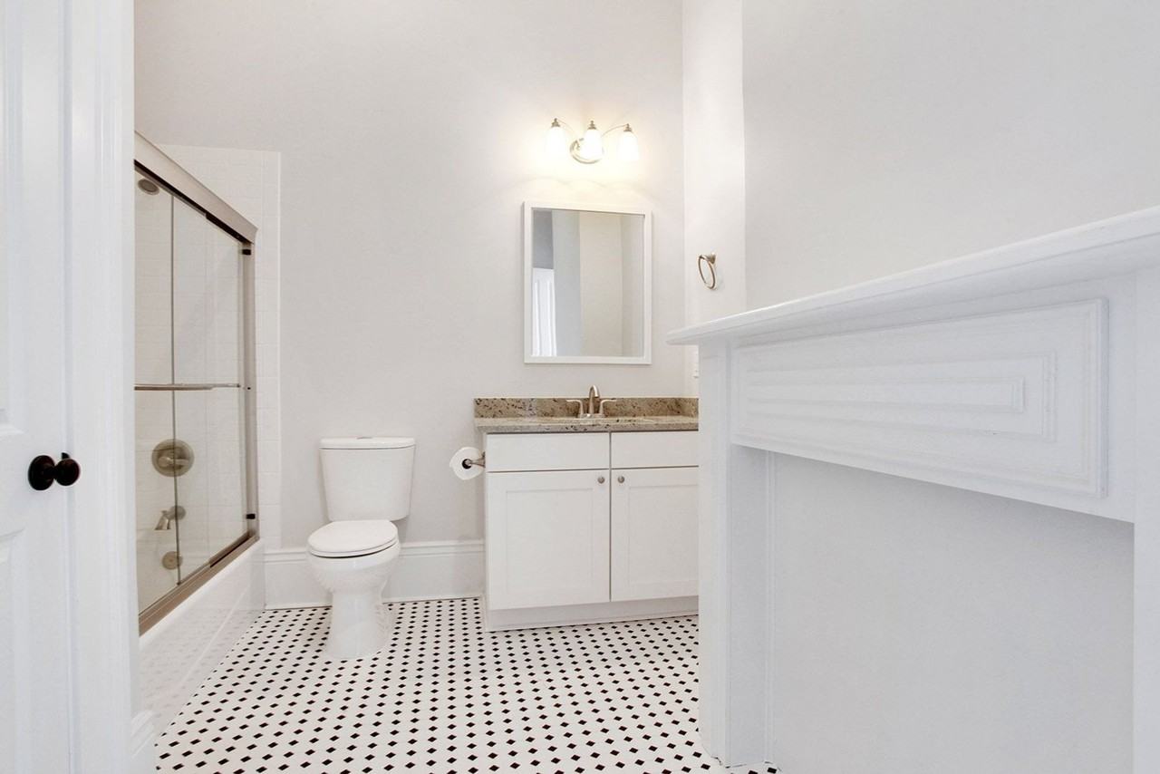 1635 6th St #4 - Photo 6 of 11