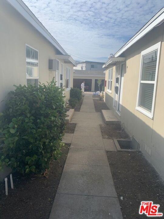 12022 W Washington Blvd #2-2 - Photo 2 of 5