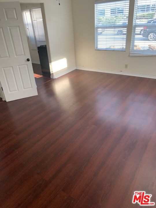 12022 W Washington Blvd #2-2 - Photo 3 of 5