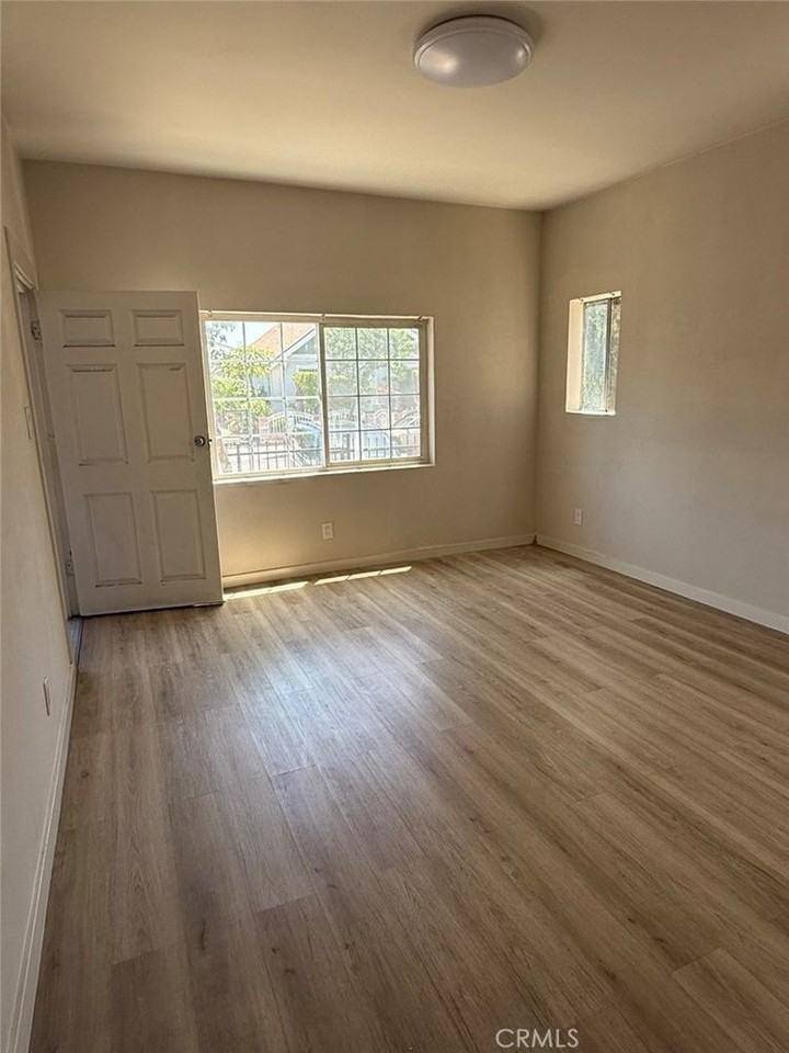 1231 S Mariposa Ave #1231 - Photo 2 of 14
