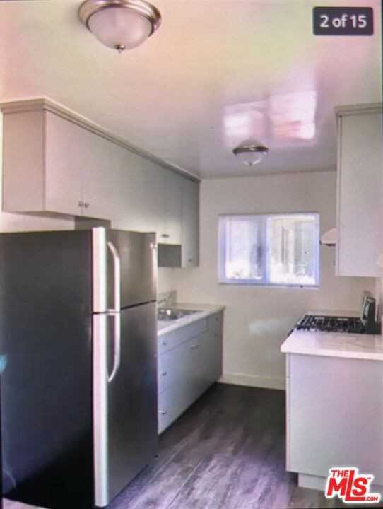 1353 W 36th Pl #1-1 - Photo 2 of 8