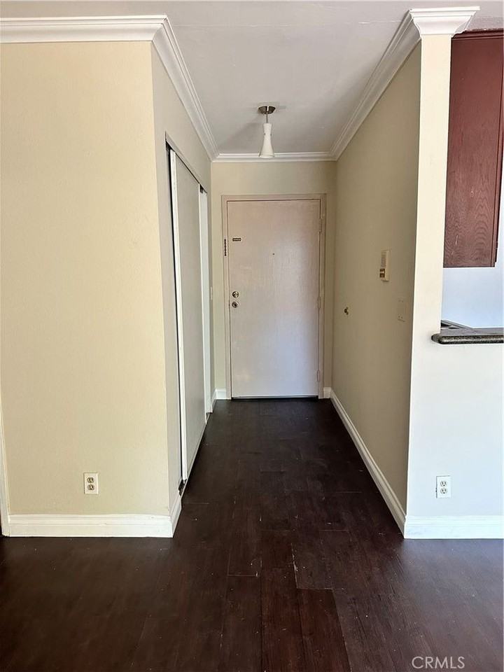 14801 Nordhoff St #14801 - Photo 3 of 46