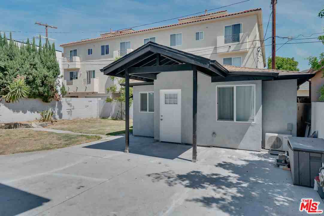 15011 Hartsook St #15011 - Photo 2 of 13