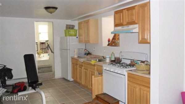 1321 14th St - Photo 2 of 9