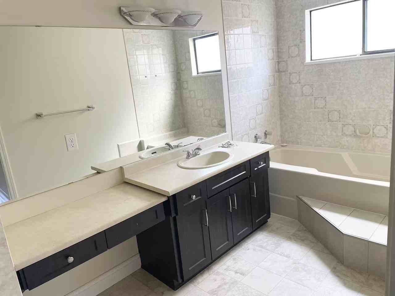 5640 Sandiford Place - Photo 3 of 15