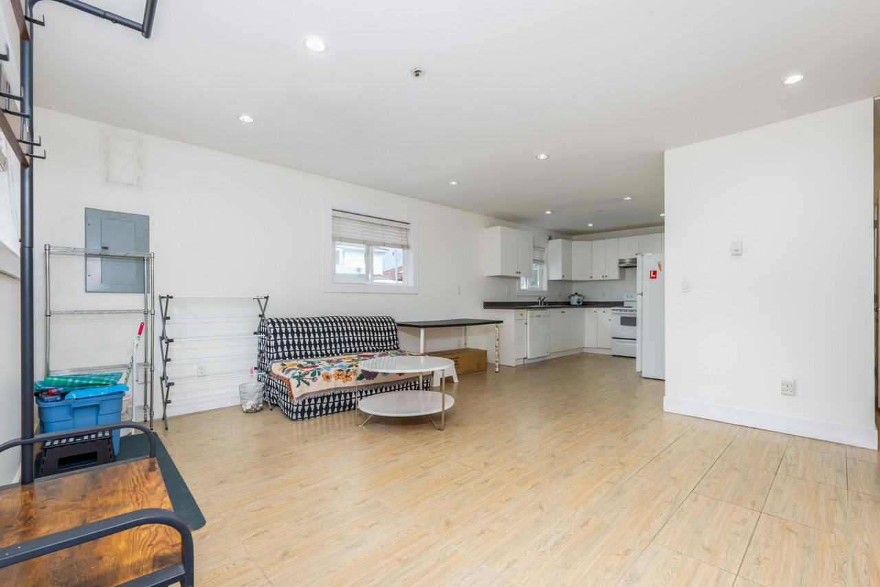 E 4th Ave & Rupert St - Photo 3 of 9