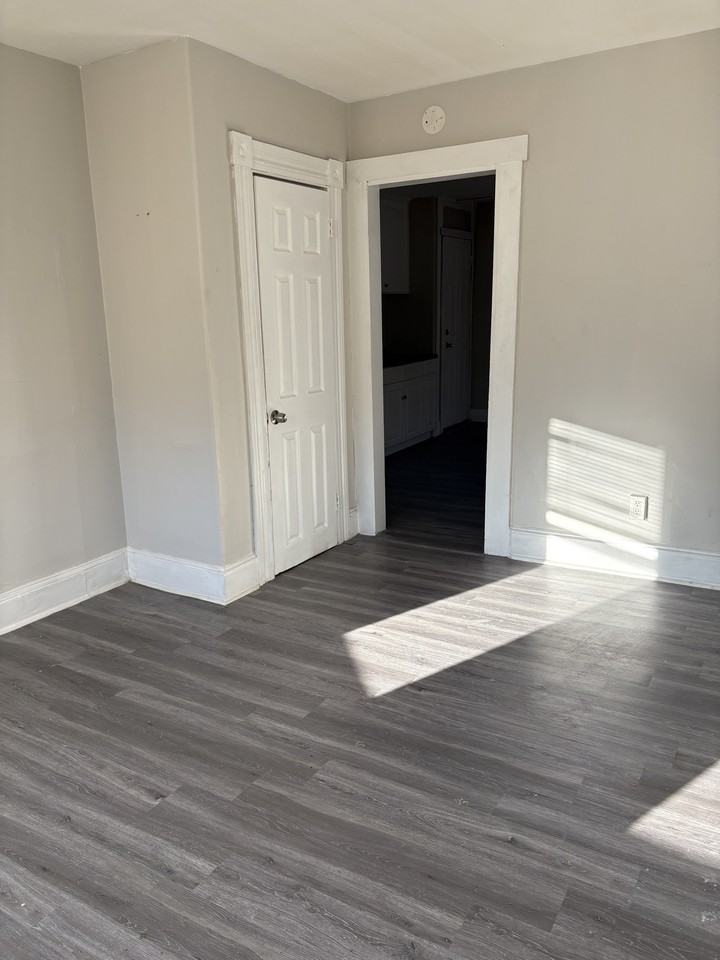 313 High Street - Photo 4 of 13