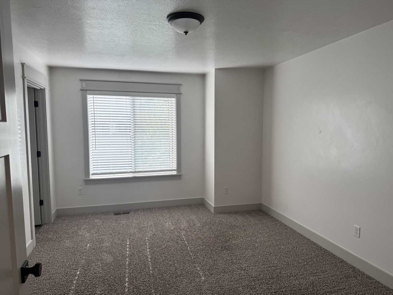 1453 N 1220 E - Photo 5 of 10