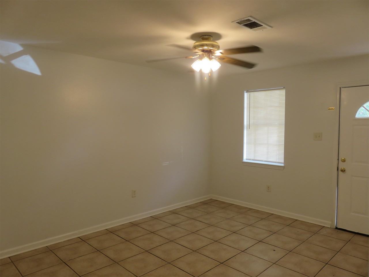 2000 Lena Drive - Photo 4 of 7