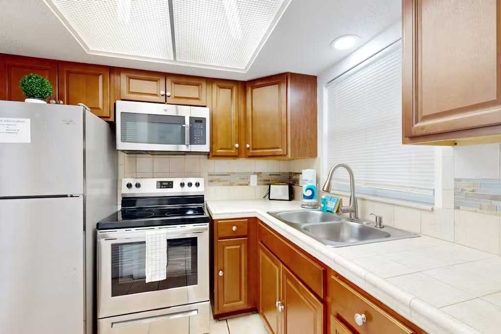 4017 Audubon Drive - Photo 4 of 19