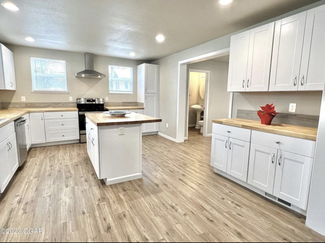 526 North Sergeant Avenue - Photo 3 of 6