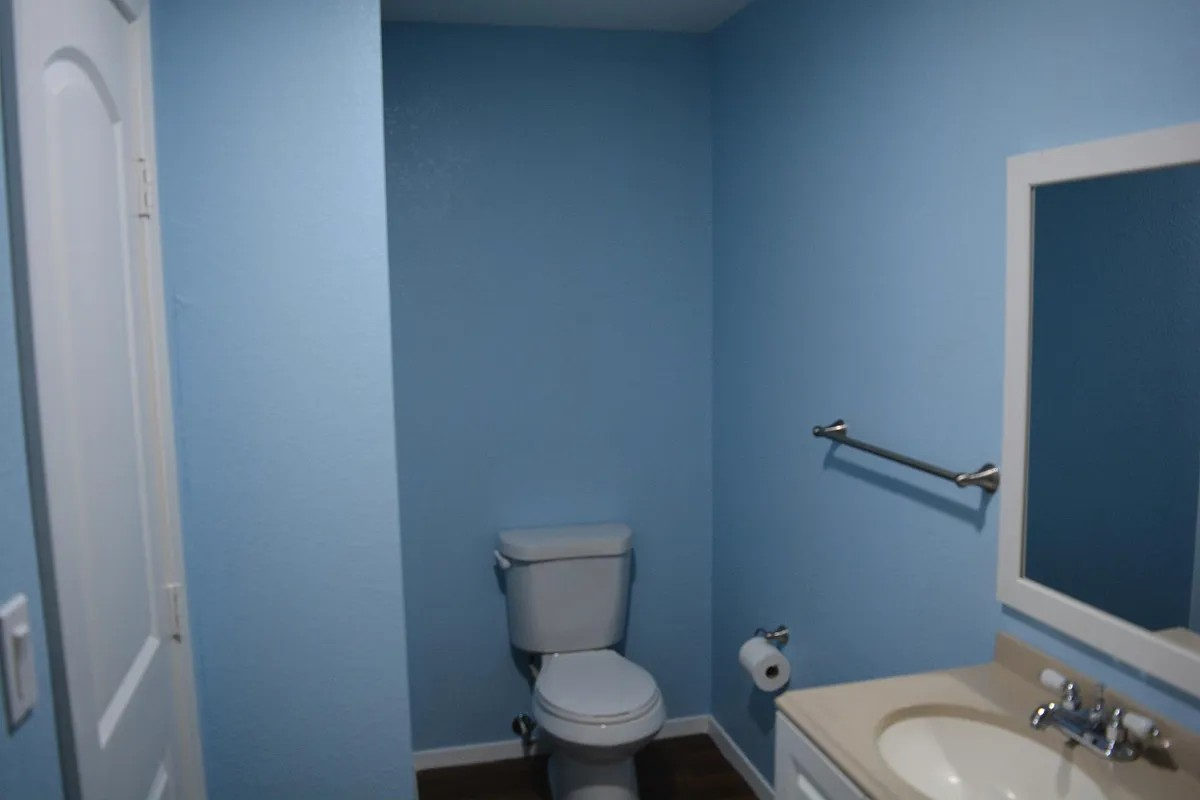 306 East Cook Street - Photo 6 of 25