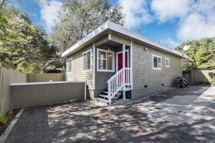 1385 1/2 Sir Francis Drake Blvd, Unit 1 - Photo 1 of 1