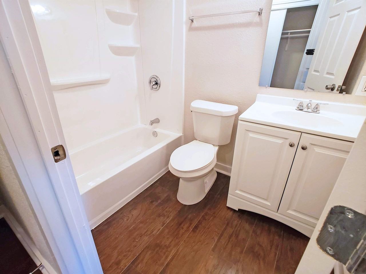1529 N. Walters - Photo 7 of 26