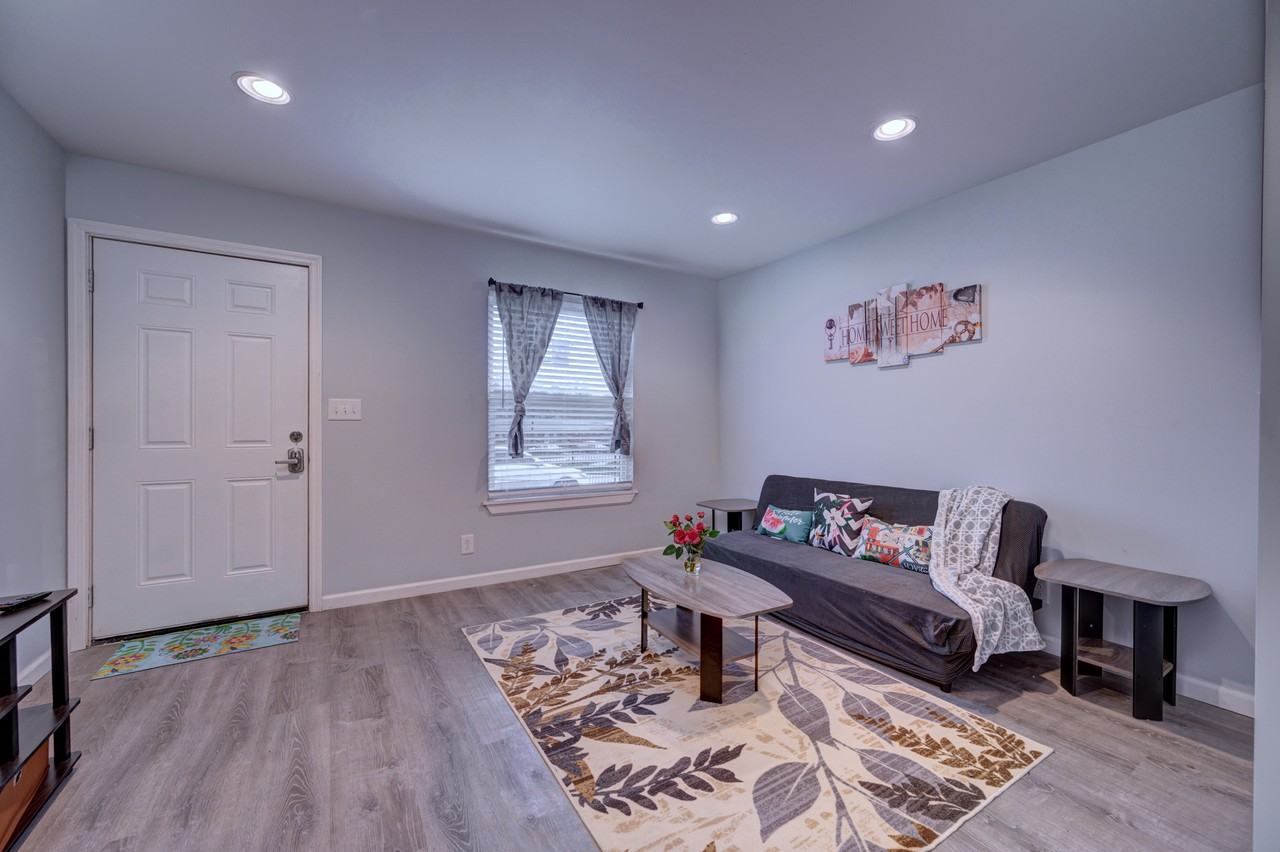 3311 16th Avenue North - Photo 6 of 21