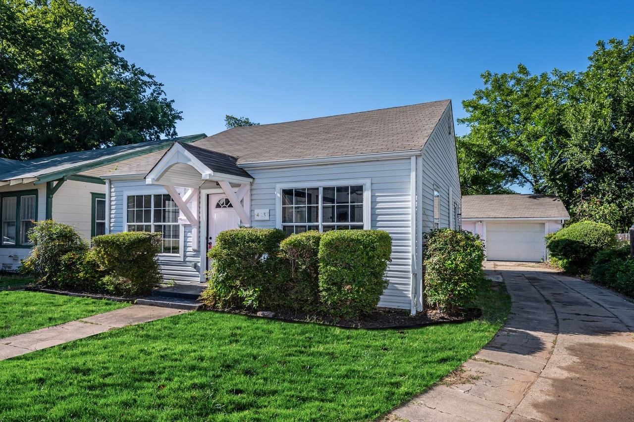 413 11th Ave Nw - Photo 3 of 24