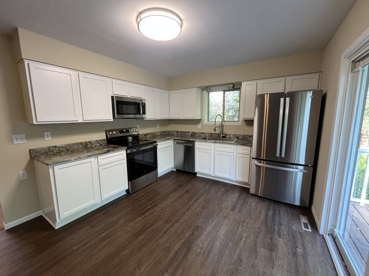 W7565 Patchin Road - Photo 5 of 12