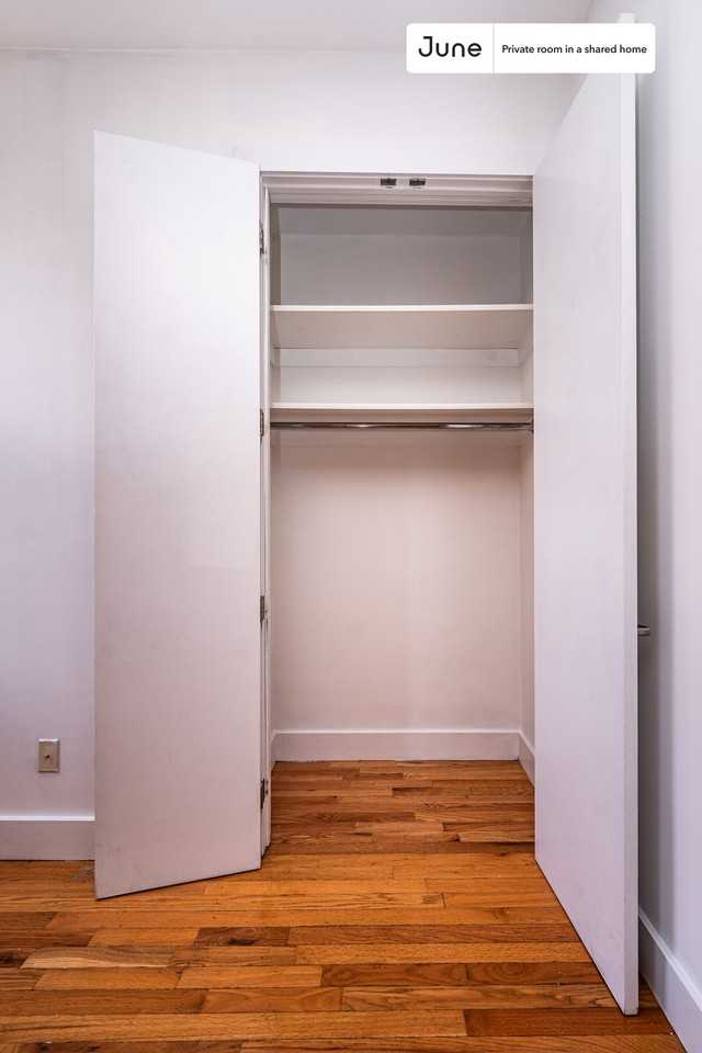 886 Jefferson Ave #C - Photo 5 of 11