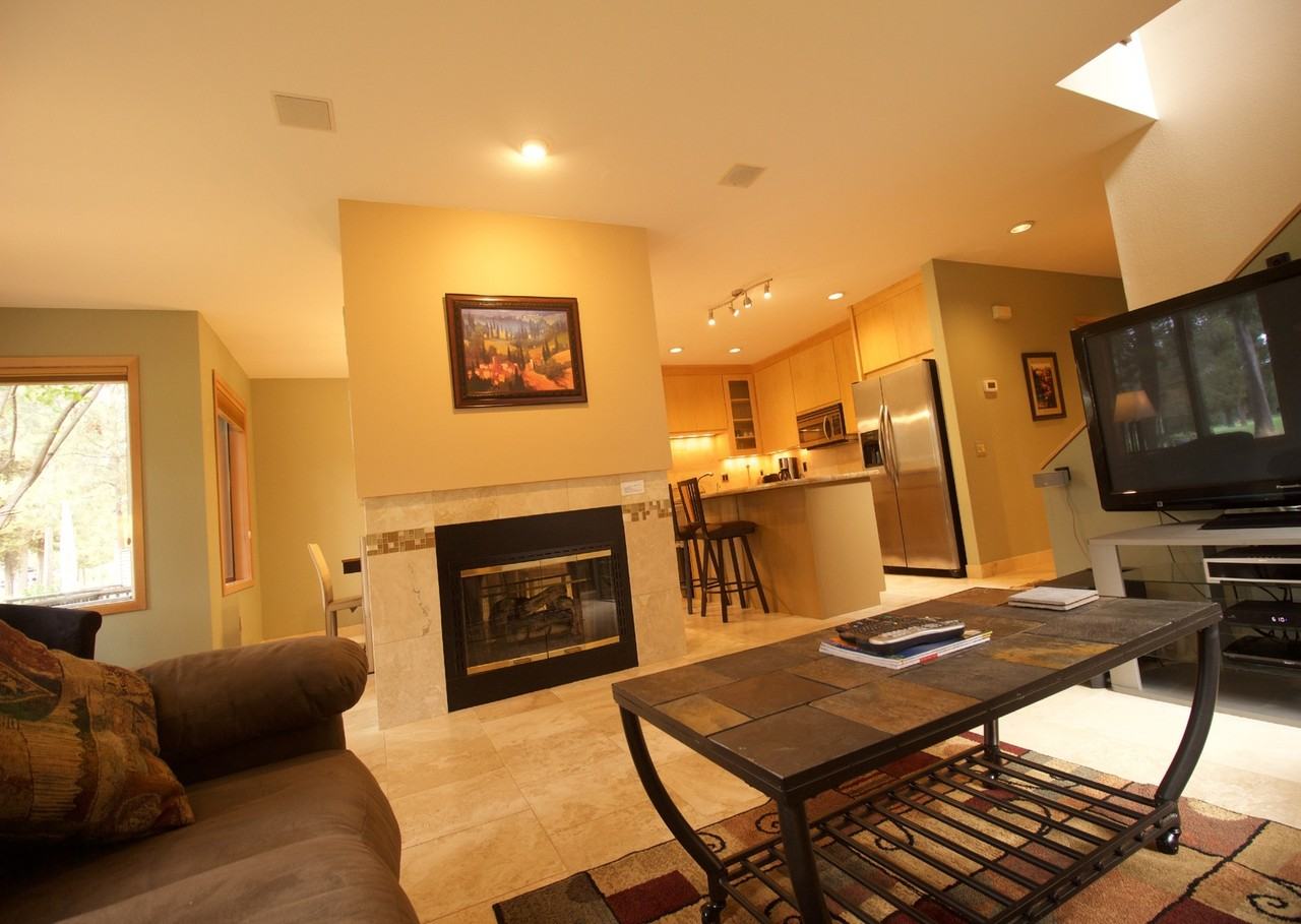 8 8 Eaglewood Condominium - Photo 4 of 9