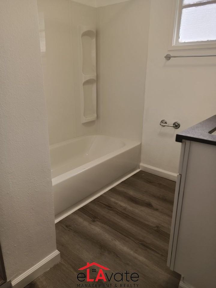 4064 Abourne Rd. - Photo 5 of 8