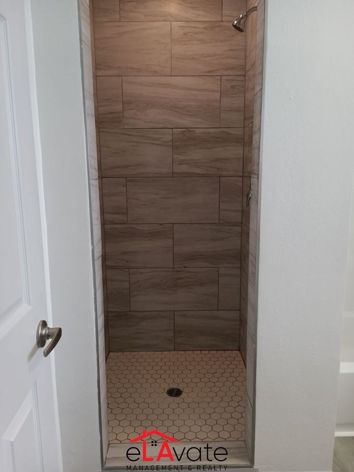 4064 Abourne Rd. - Photo 6 of 8