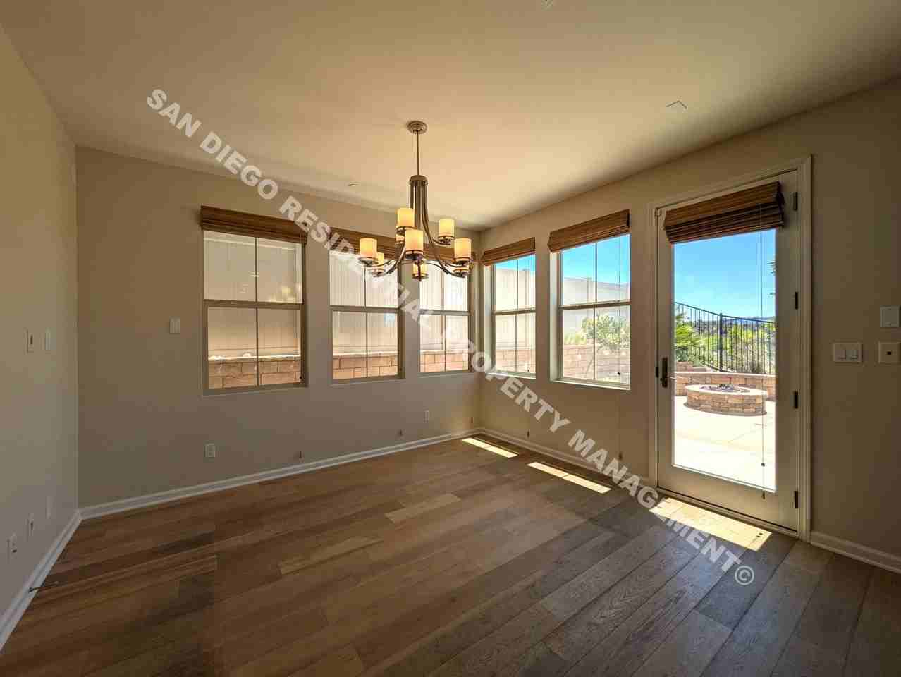 6705 Golden Glen Ln - Photo 3 of 16