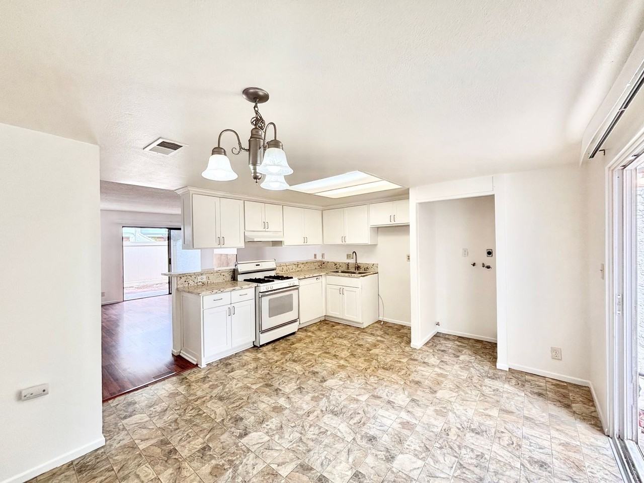 5117 W Wooley Rd #2 - Photo 3 of 36