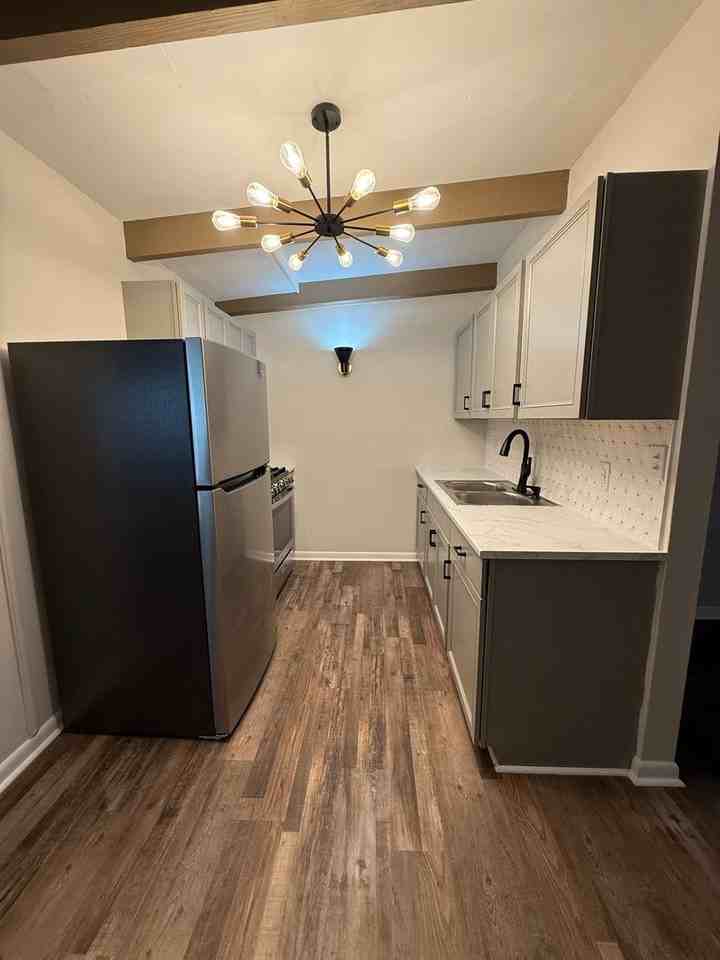 3010 Ne 13th St - Photo 2 of 23
