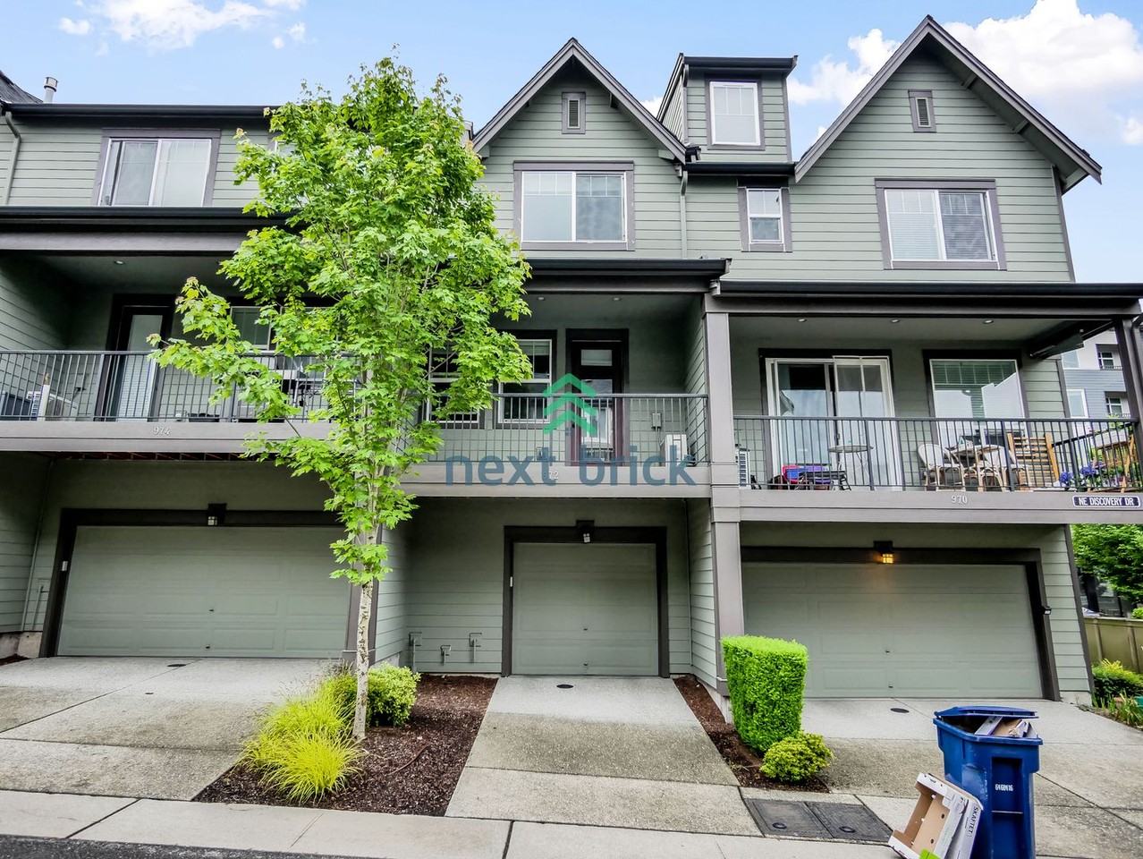 972 Ne Discovery Dr - Photo 2 of 22