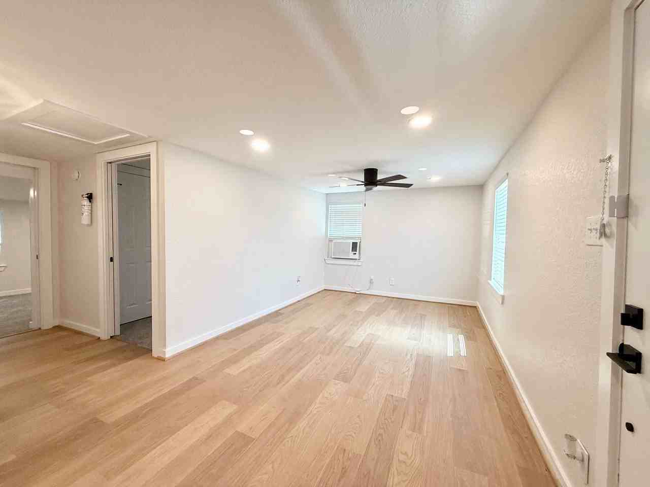 738 Caisson St - Photo 5 of 18