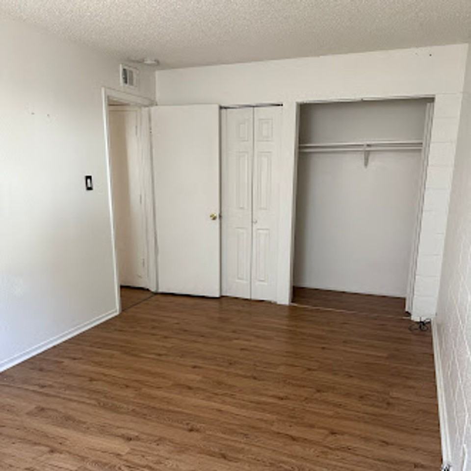 2363 Patton Dr - Photo 2 of 4