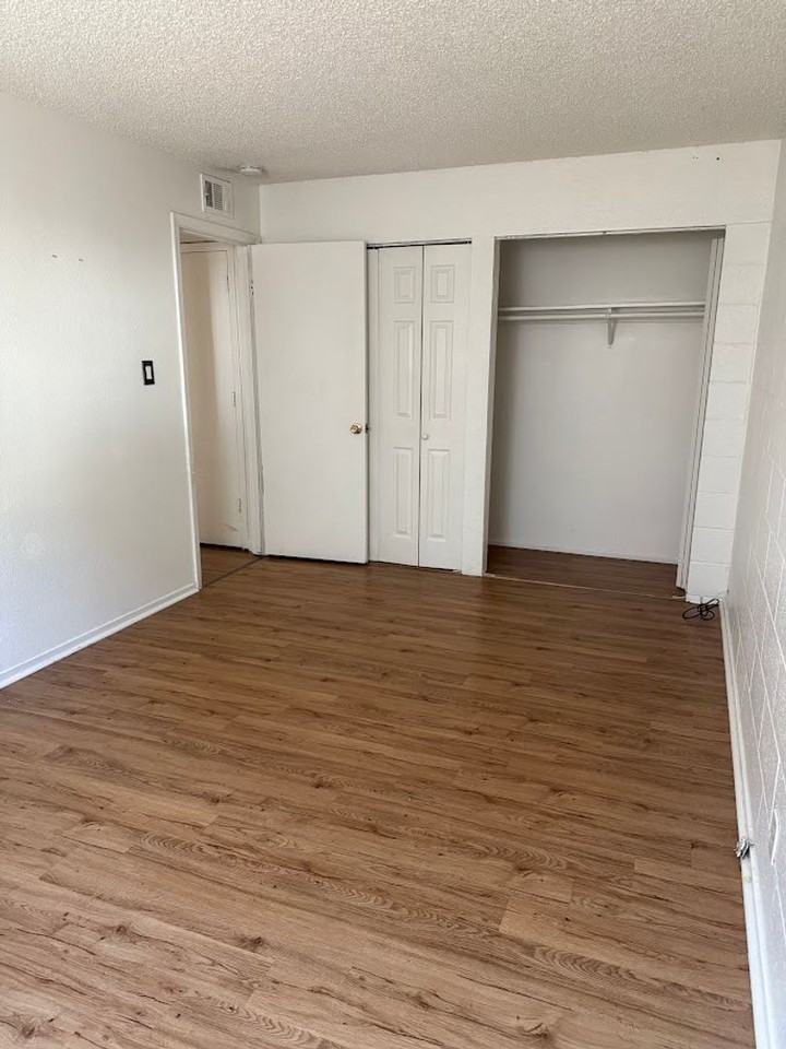 2363 Patton Dr - Photo 3 of 4