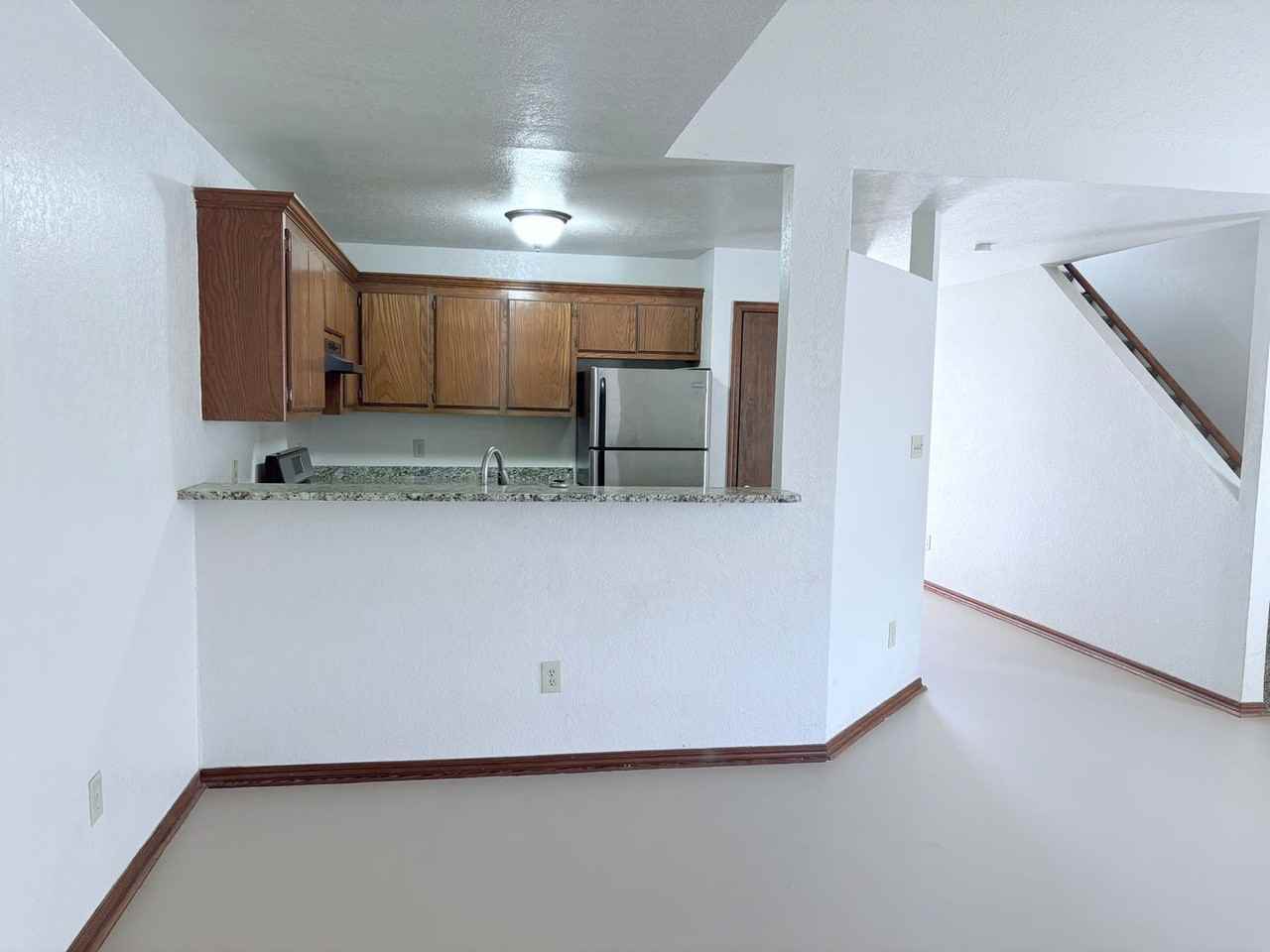 3200 Ridgecrest Ct - Photo 6 of 10