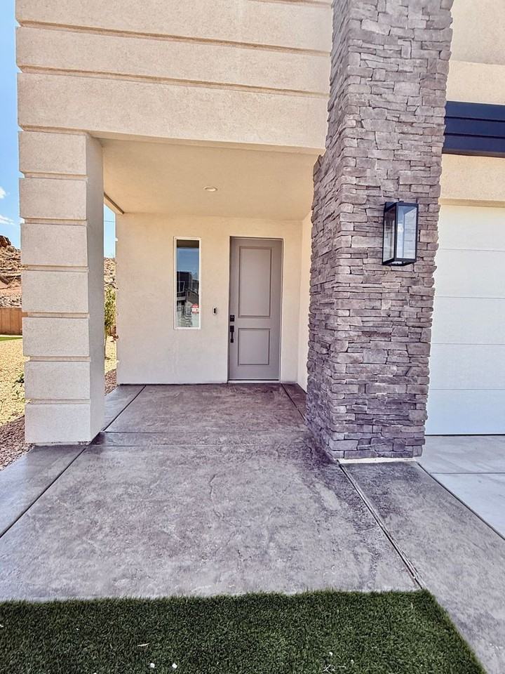 4252 E El Capitan Way - Photo 3 of 41
