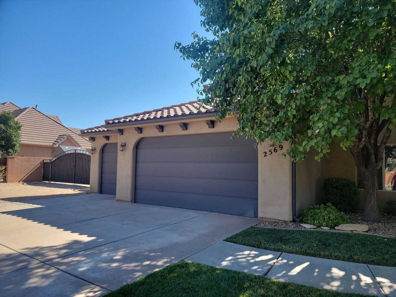 2569 S 240 W - Photo 2 of 46