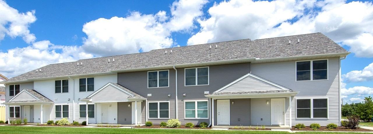 The Landing of Clinton - Photo 2 of 24